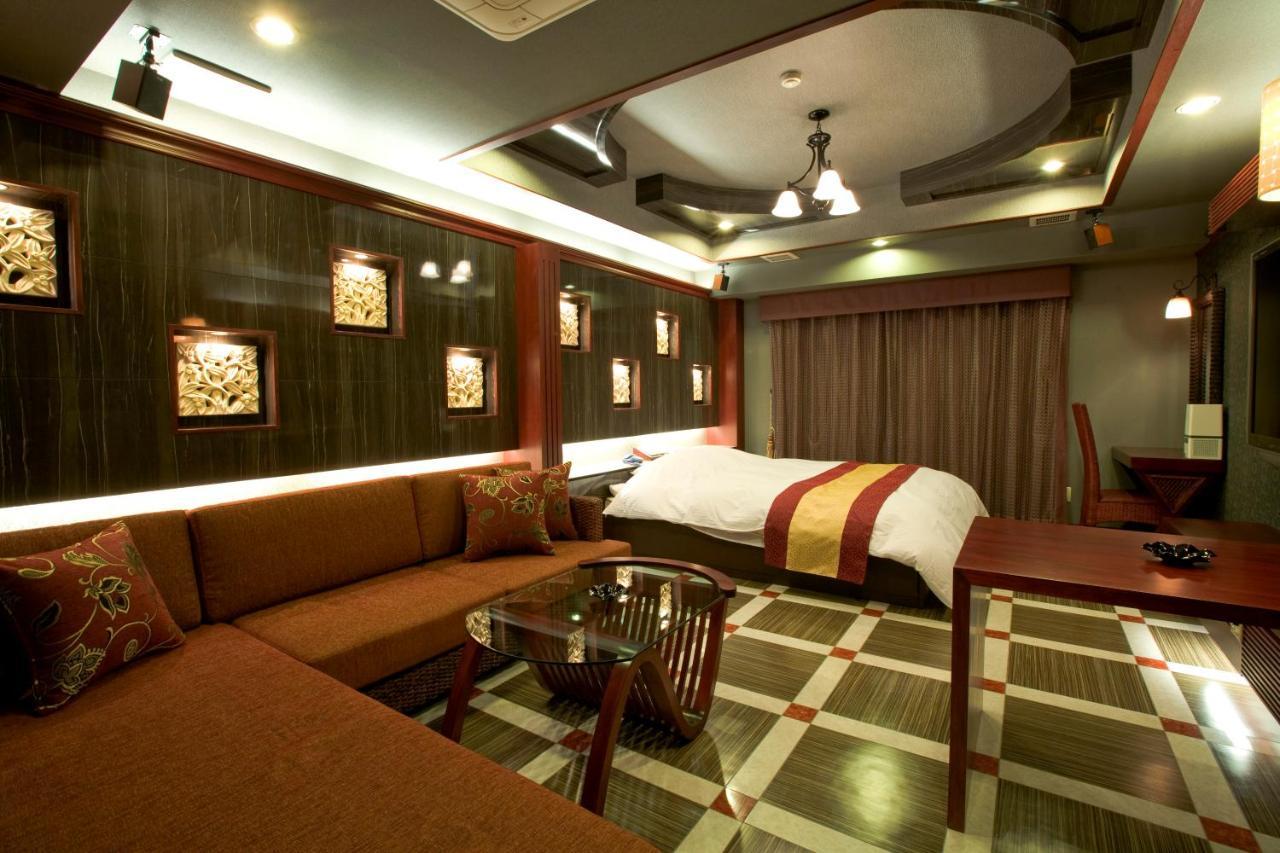 Hotel Bintang Pari Resort (Adults Only) Kobe Buitenkant foto